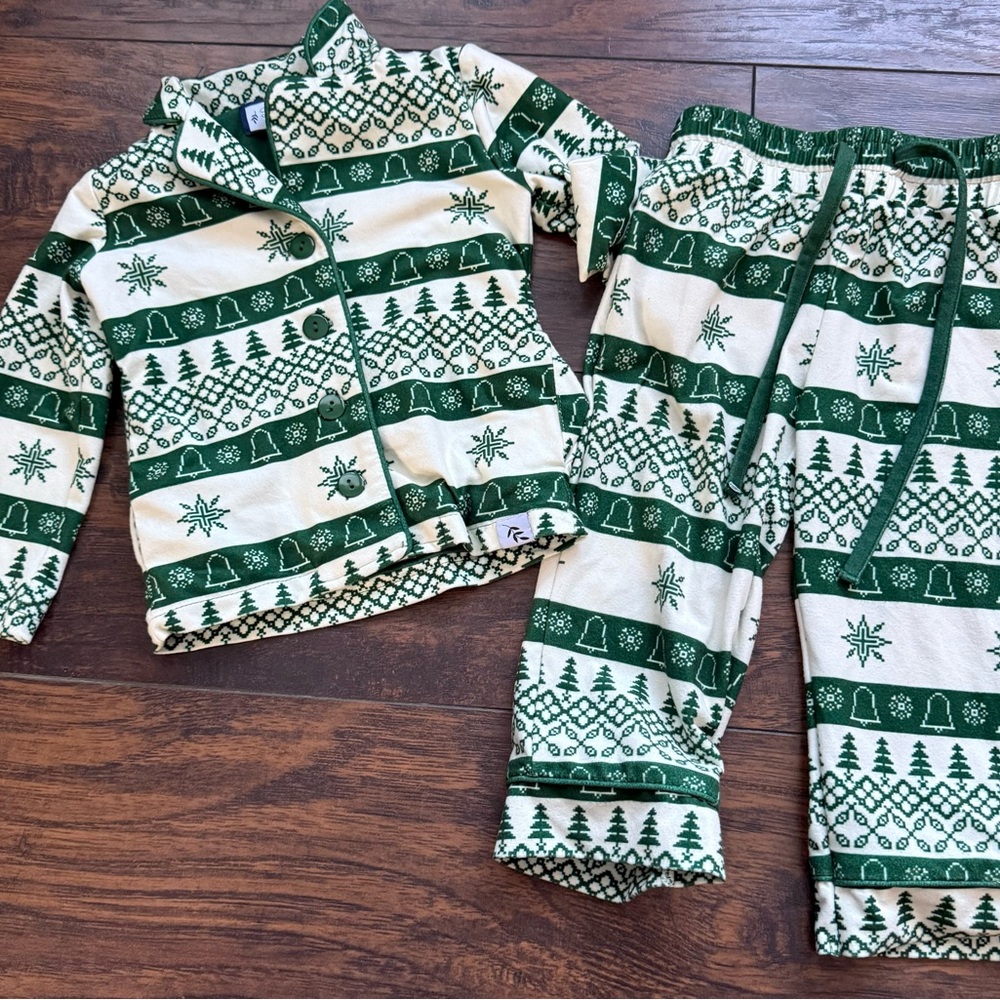 SweetHoney Festive Green and Cream Pajama Set